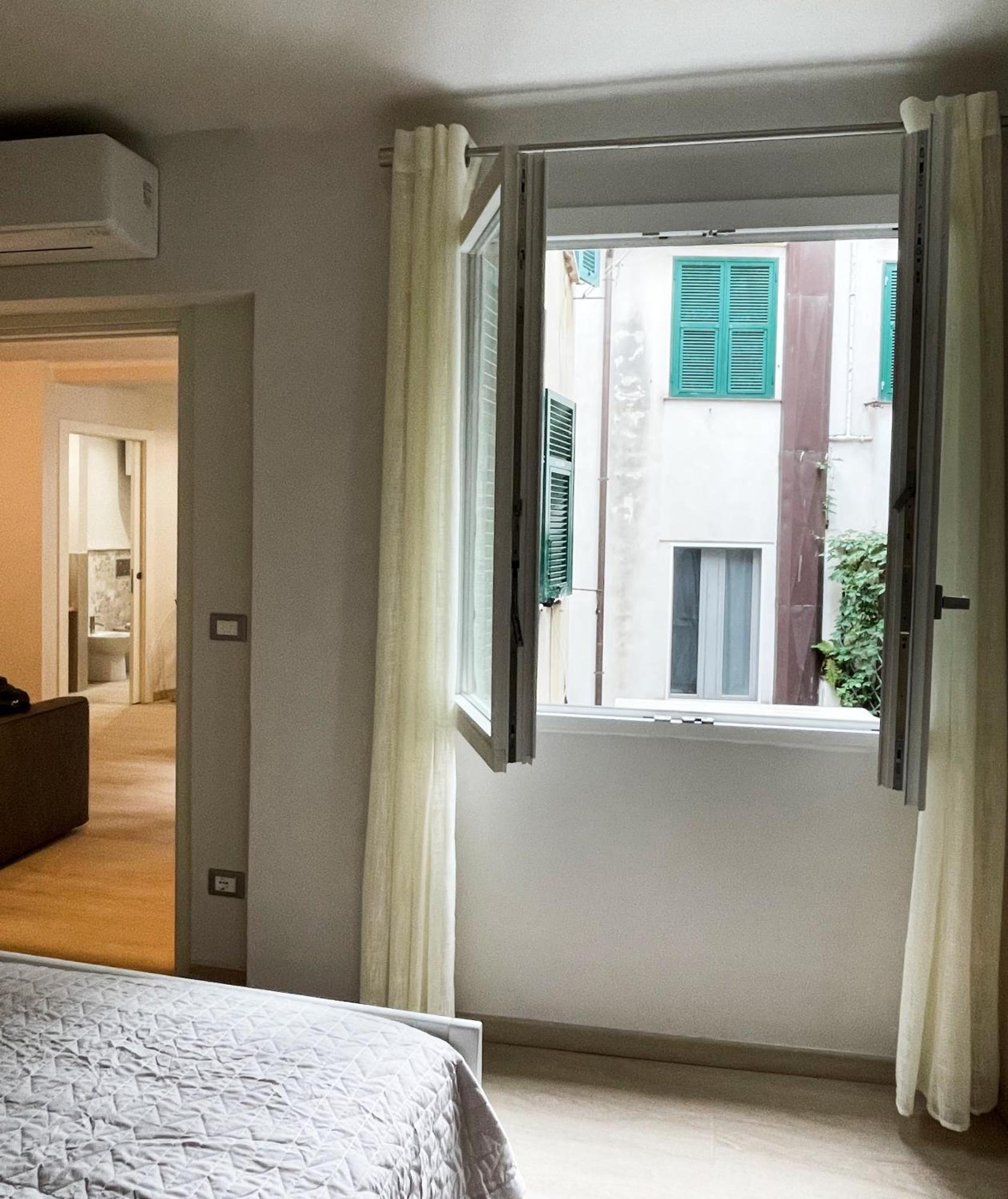 Baxeico Old Town Parking Free Apartment เจนัว ภายนอก รูปภาพ